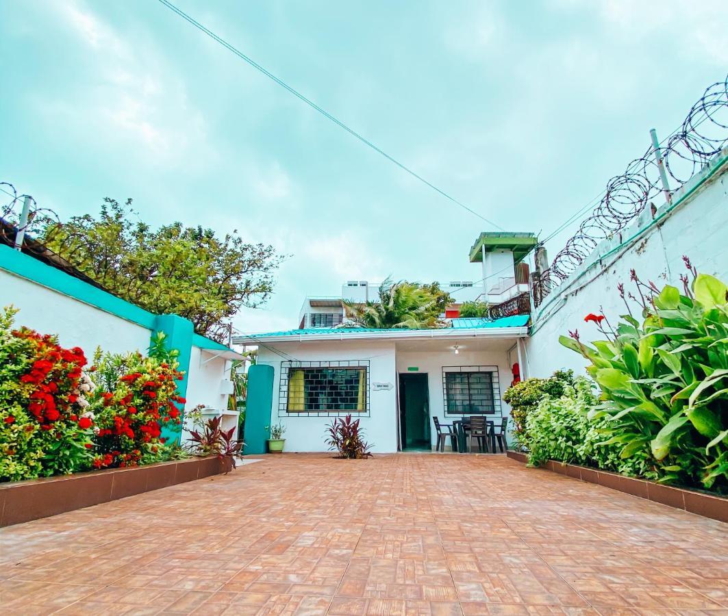 Miss Julyn Sweet Home San Andres  Luaran gambar